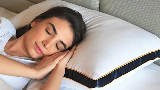 Low height half latex pillow with gentle support