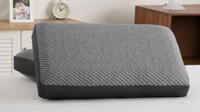 Standard memory foam pillow for tailored comfort